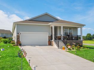 41 Autumn Bluff Dr, Weyers Cave, VA 24486