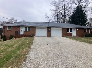 818 Bryonaire Dr #B, Mansfield, OH 44903