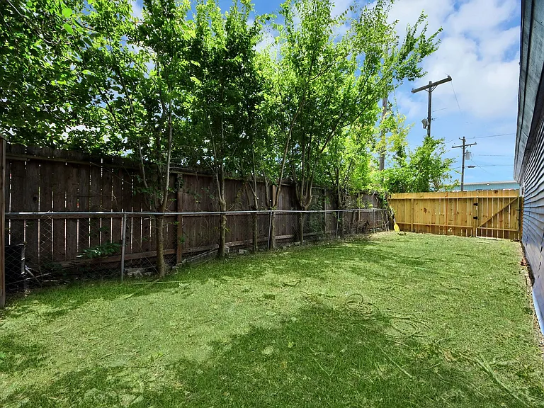 302 County Park Dr — Photo 20