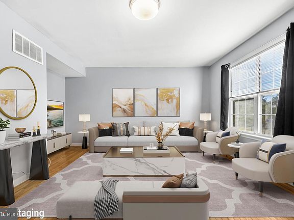 3rd image of 3381 Style Ave