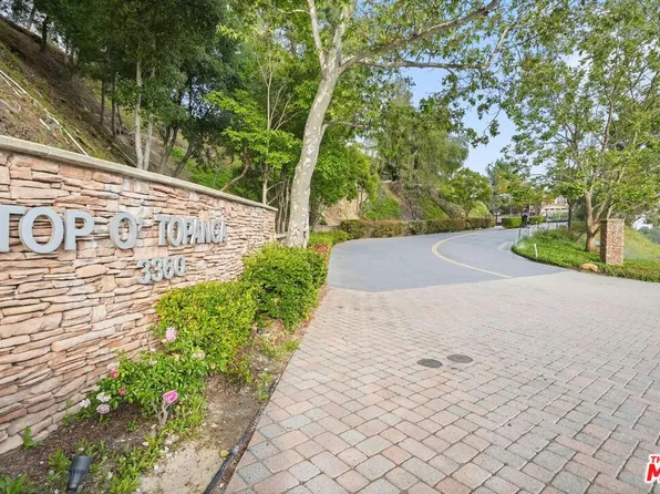 124 Pueblo Ln, Topanga, CA 90290