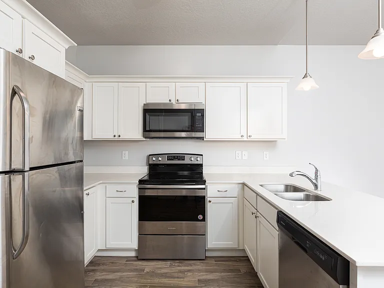 2148 W Main St #F301 — Photo 15