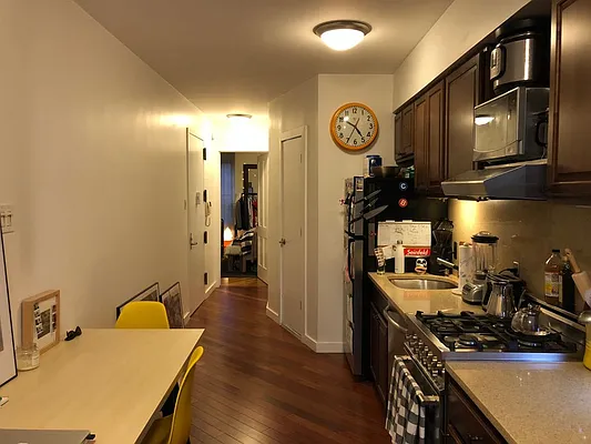 Rented by Rolling Stone Realty LLC | media 13