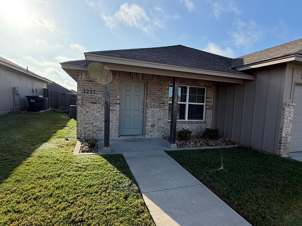 1st image of 3227 Bordon Dr