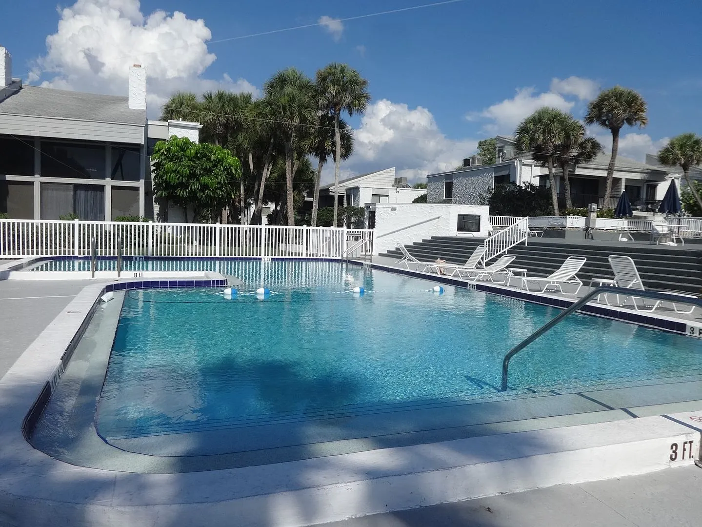 1BR/1BA Gulfview Condo in Bahai Vista Gulf — Photo 3