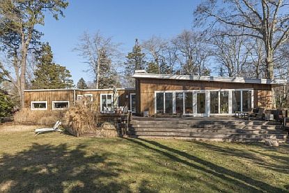 3rd image of 46 Peconic Bay Ave