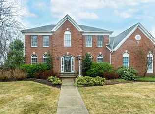 42 Skyview Ter, North Andover, MA 01845