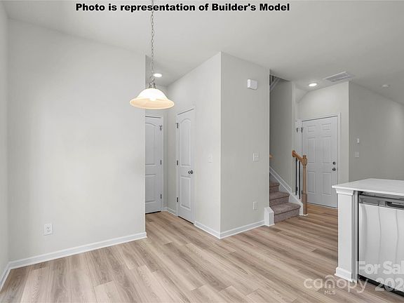 5th image of 5151 Tommy Ln #1103