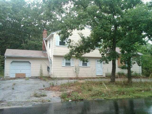 2nd image of 7245 Fernwood Ave