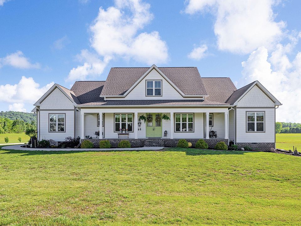 1st image of 741 Espalier Dr