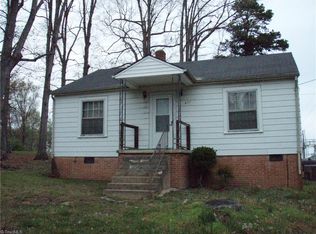 837 E Salisbury St, Asheboro, NC 27203