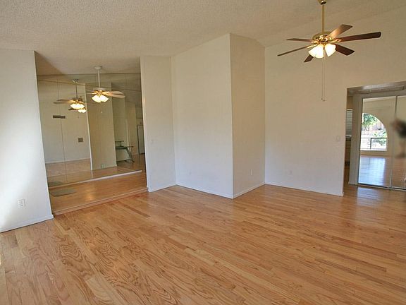 3rd image of 3926 W Joan De Arc Ave