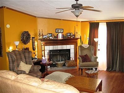 4th image of 124 Cedar Lane Dr #2