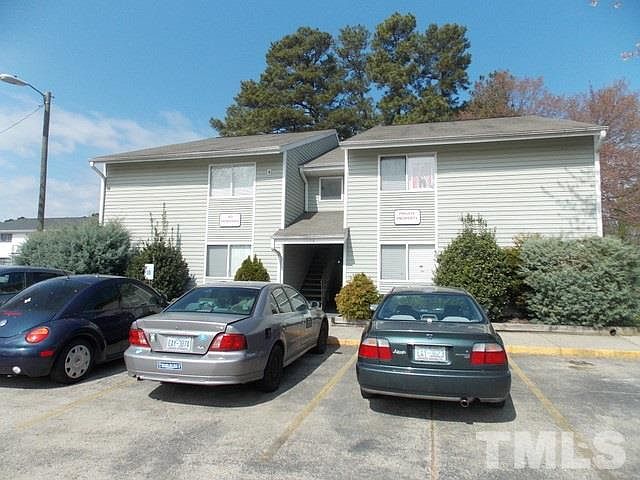 2nd image of 1806 Chapel Hill Rd