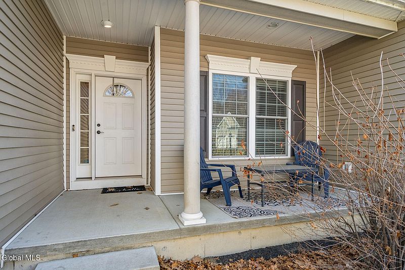 4th image of 2 Elizabeth Court
