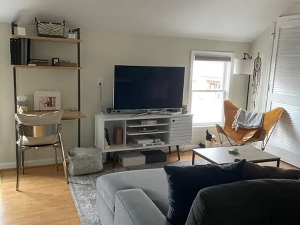 129 E Locust St, Culpeper, VA 22701