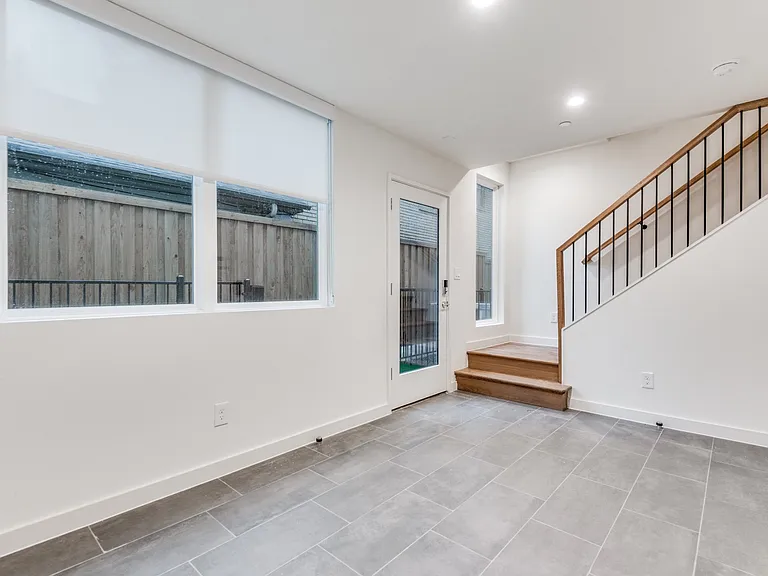 6319 Richmond Ave — Photo 3