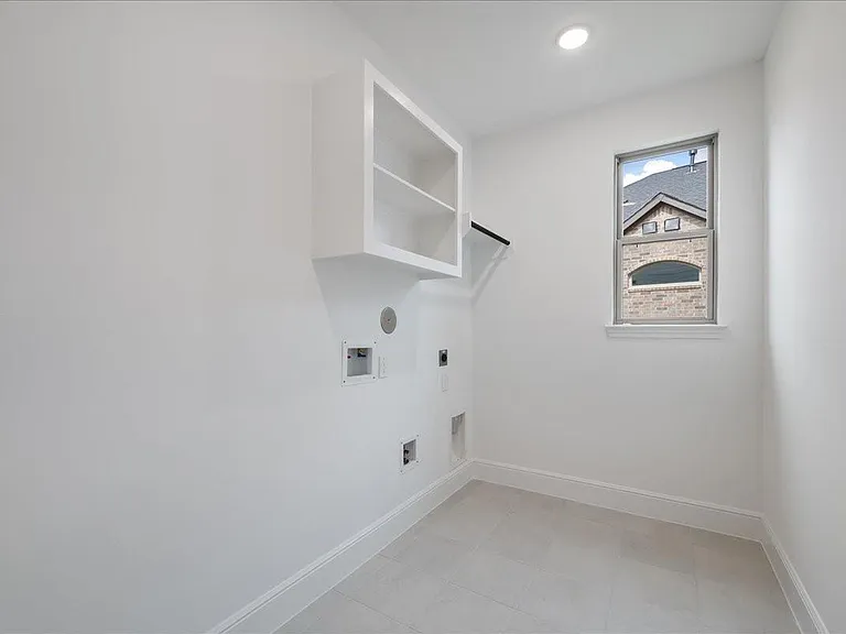 7523 Mariposa Way — Photo 11
