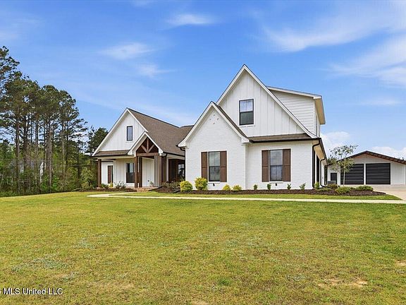 3rd image of 361 Stump Ridge Rd