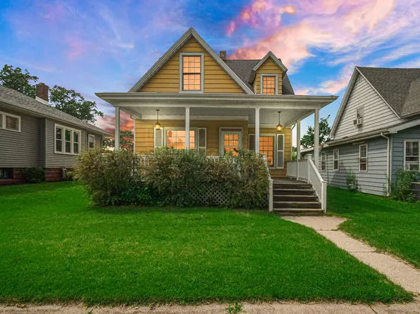 221 S Woodland Ave, Michigan City, IN 46360