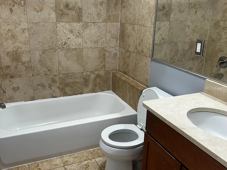 310B Atlantic St SE #301 — Photo 5