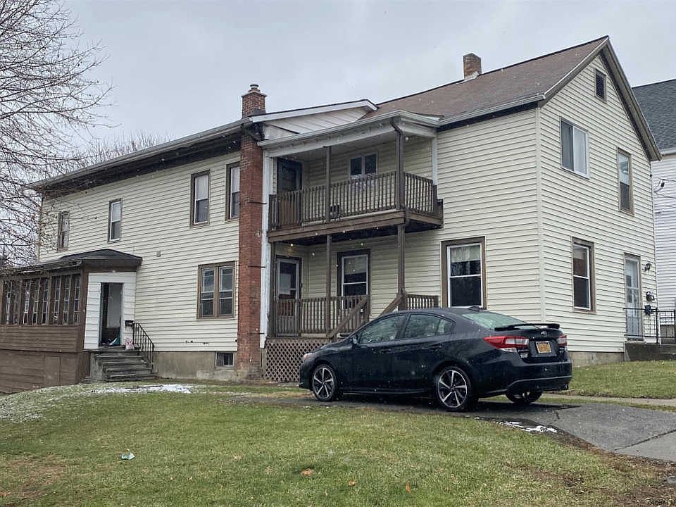 1st image of 11 Maple St