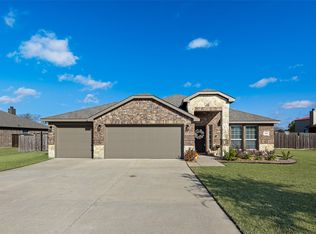 343 Amber Ln, Nevada, TX 75173