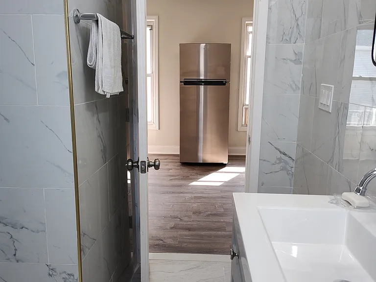 53 Duerstein St #UP — Photo 16