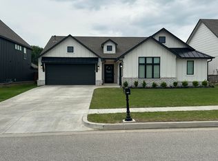 8613 N 76th East Pl, Owasso, OK 74055