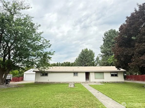 1479 Old Hwy 97, Malott, WA 98829