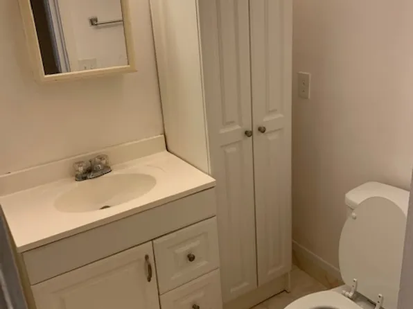 19080 NE 3rd Ct APT 306, Miami, FL 33179