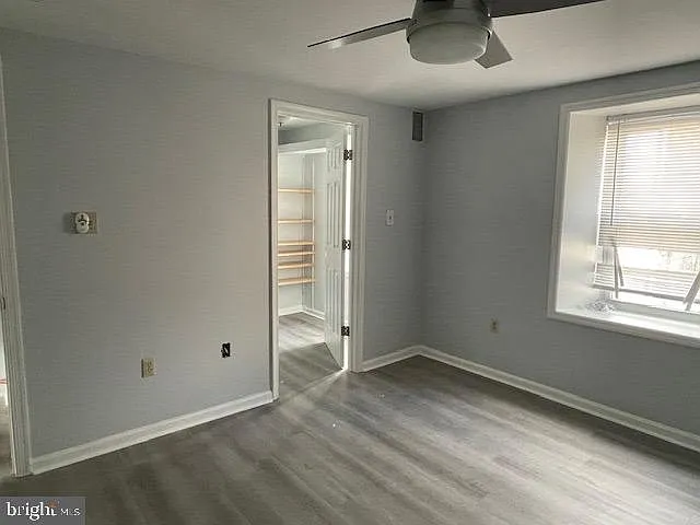 4520 Baker St — Photo 6