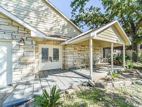 3rd image of 11643 Breezy Knoll Drive