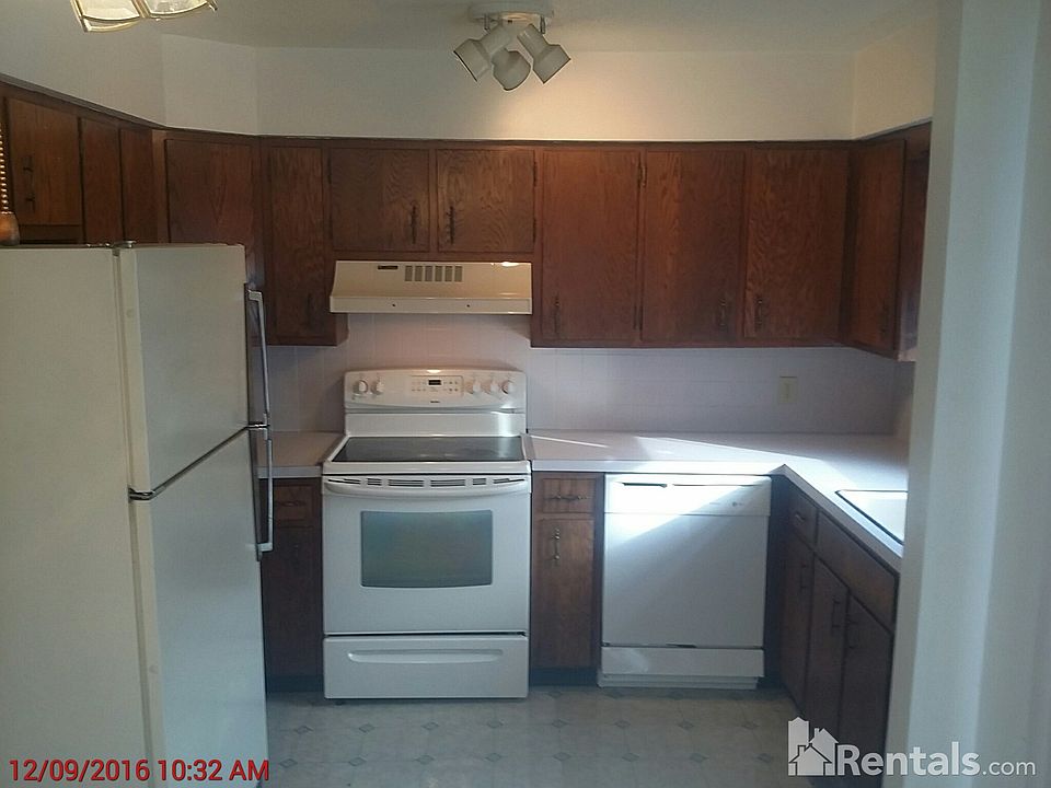 1st image of 739 NW Greenwood St