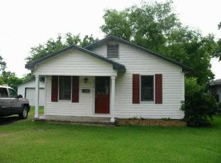 3330 Taft Ave, Groves, TX 77619