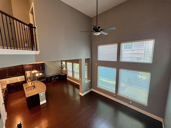5th image of 8832 Ashbloom Ln