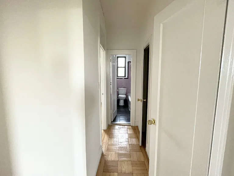 815 E 14th St #6C — Photo 9