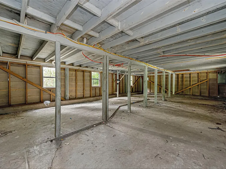21146 Caney Dr — Photo 38