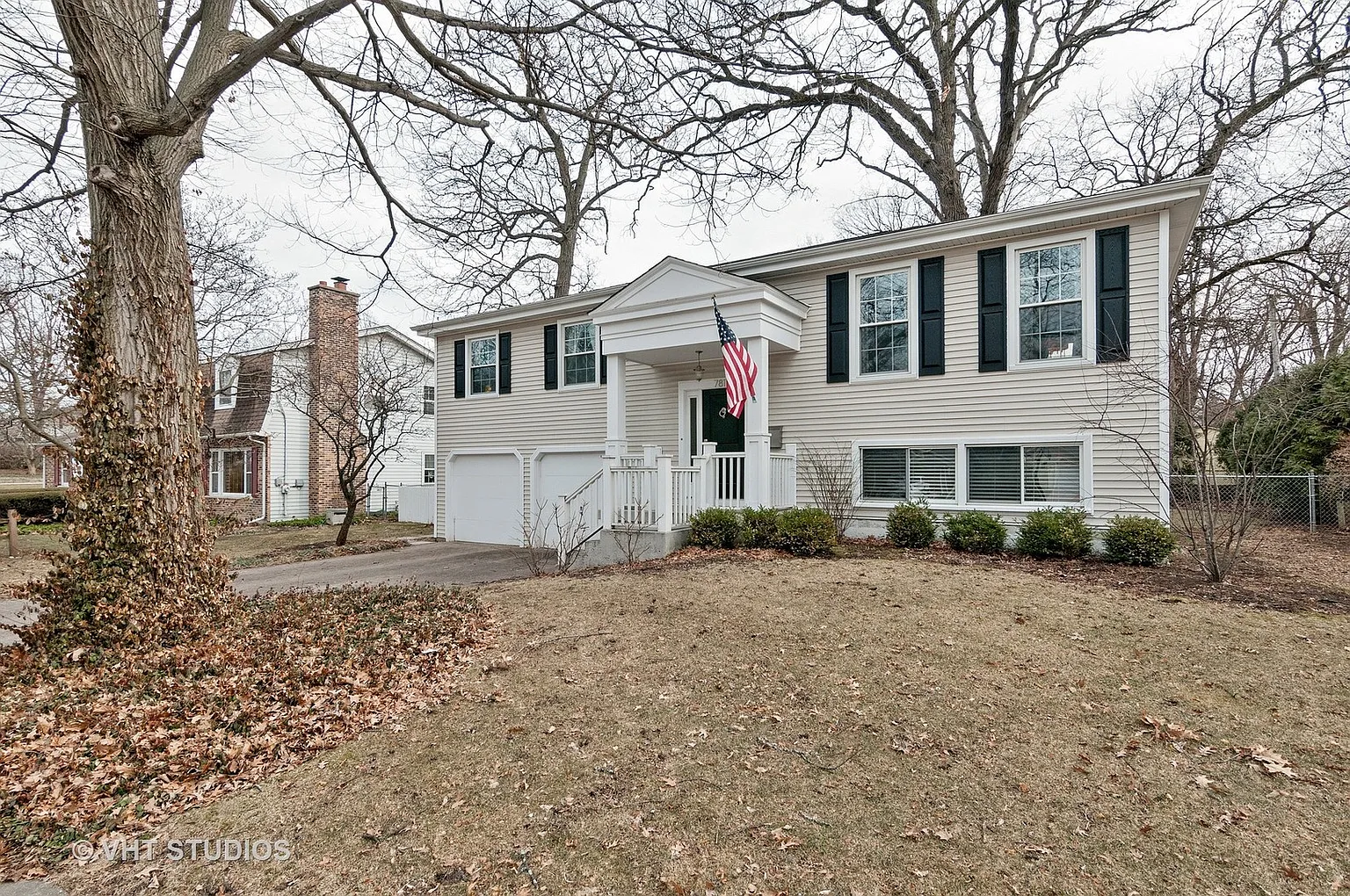 781 Duane St photo 1