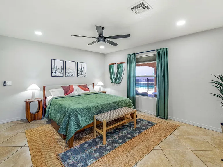 1800 Burgundy Dr — Photo 42