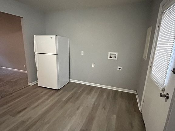 5th image of 1301 E 9th St APT B