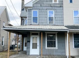 8 Feeder Ave, Lewistown, PA 17044
