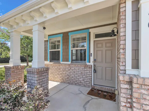 201 Bog Hill Ln, Cary, NC 27519