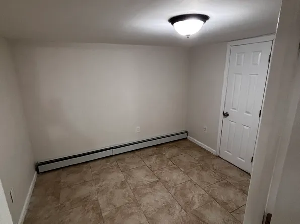 (undisclosed Address), Brentwood, NY 11717