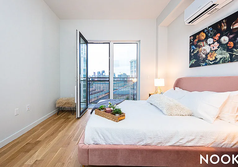 45-57 Davis St #710 — Photo 8