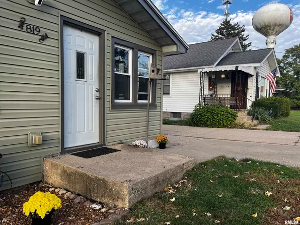 819 E Toledo Ave, Peoria Heights, IL 61616