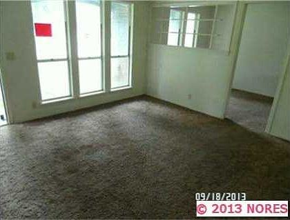 4th image of 213 W Norma St