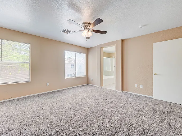 8621 Grand Pine Ave — Photo 15