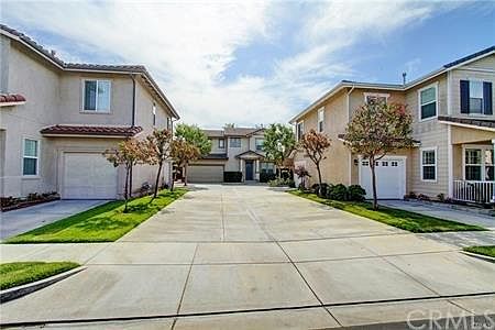 2nd image of 22912 Serra Dr