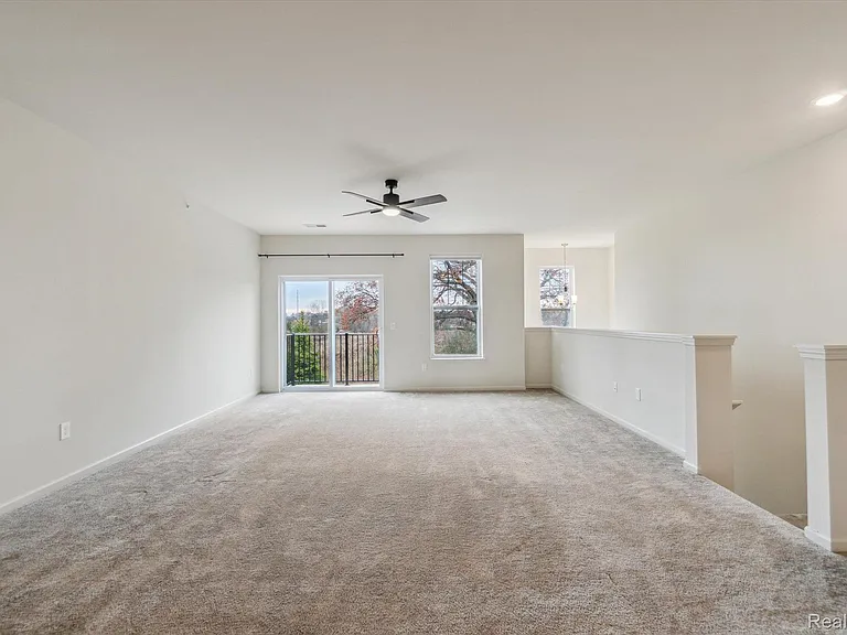9804 Ridge Run St — Photo 11